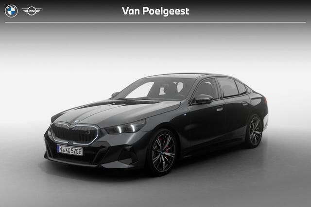 Grijs, metallic lak Nieuw 2025 BMW i5 M Sport Sedan | € 91.693 (Iets duurder) - Afbeelding 1/4