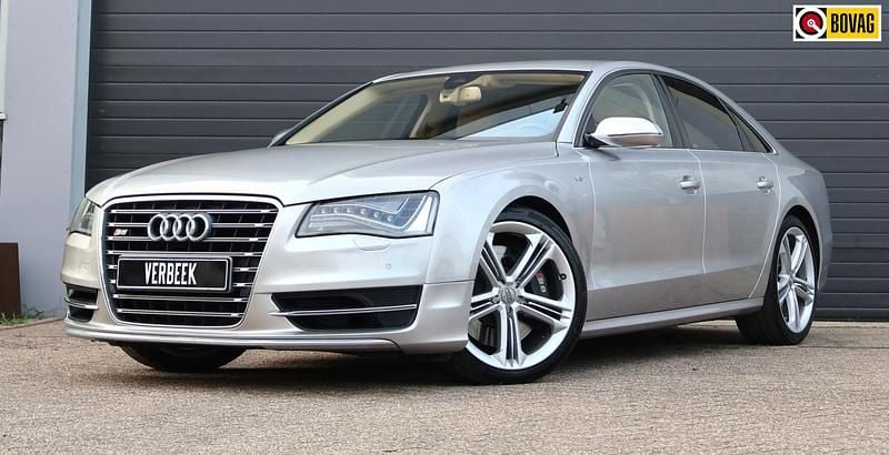 Zilver Occasion 2013 Audi S8 Proline Sedan | € 37.500 - Afbeelding 1/4