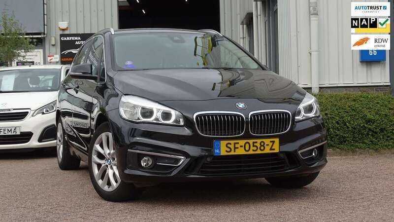 Zwart Gebruikt 2018 BMW 220 Active Tourer Executive MPV | € 19.450 (Goede deal) - Afbeelding 1/4