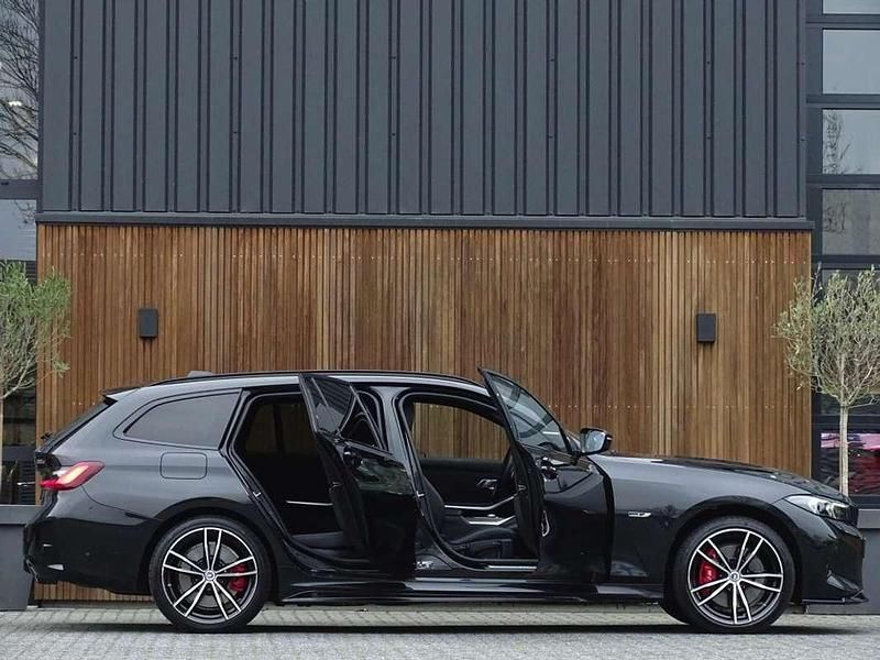 Occasion BMW 320e M Sport 204 PK (150 kW) 2022 Zwart (metallic) Stationwagen
