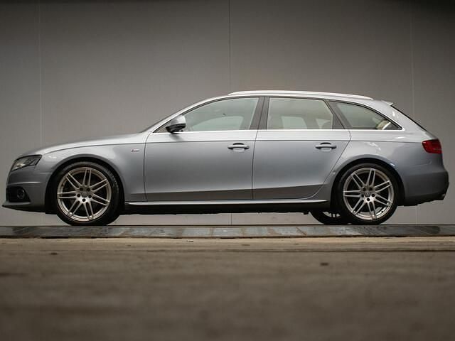 Grijs Gebruikt 2009 Audi A4 S-Line Stationwagen | € 6.745 (Goede deal) - Afbeelding 1/4