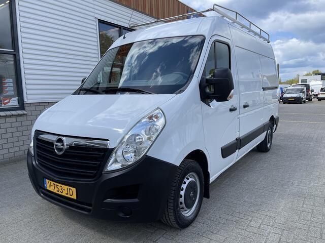 Wit Gebruikt 2017 Opel Movano Van | € 16.950 (Eerlijke prijs) - Afbeelding 1/4
