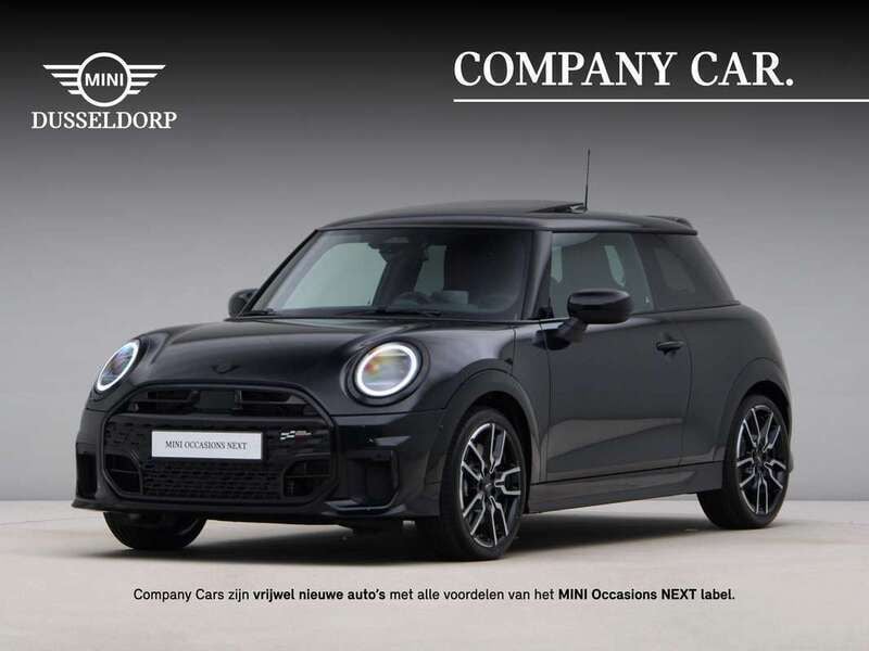 Midnight black ii (zwart metallic) Gebruikt 2024 Mini Cooper Hatchback | € 31.950 (Iets duurder) - Afbeelding 1/4