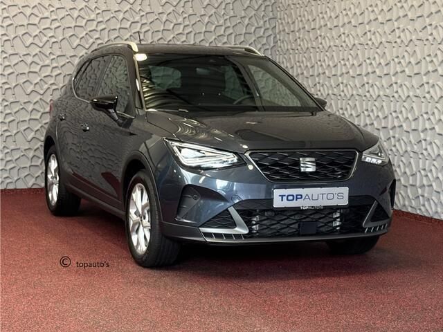 Grijs Gebruikt 2024 Seat Arona FR SUV | € 28.340 (Duur) - Afbeelding 1/4