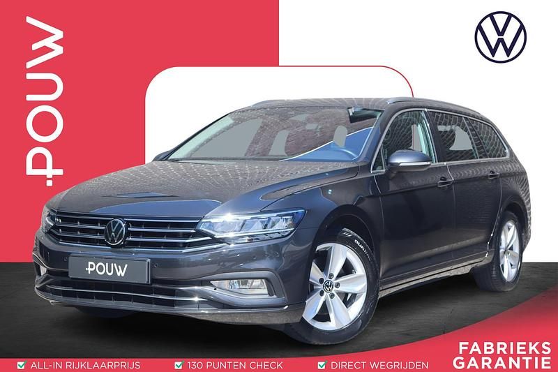 Grijs Gebruikt 2023 VW Passat Business Stationwagen | € 29.800 (Eerlijke prijs) - Afbeelding 1/4