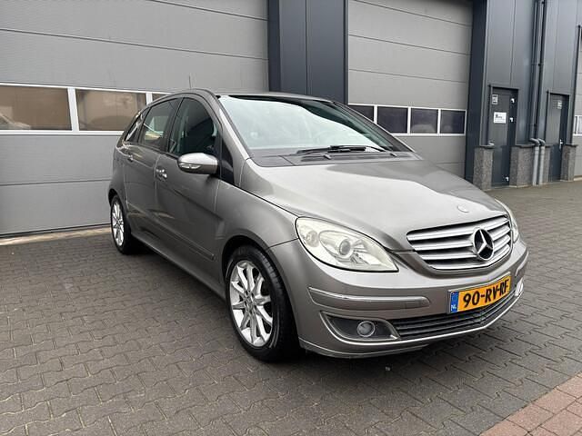 Occasion Mercedes B170 116 PK (85 kW) 2005 Grijs (metallic) MPV