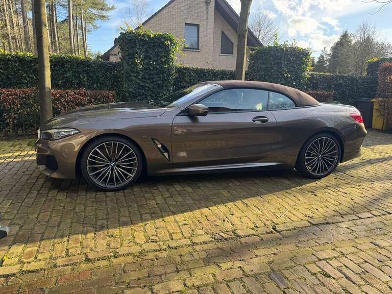 Bruin Gebruikt 2022 BMW 840 Coupé | € 75.000 - Afbeelding 1/4