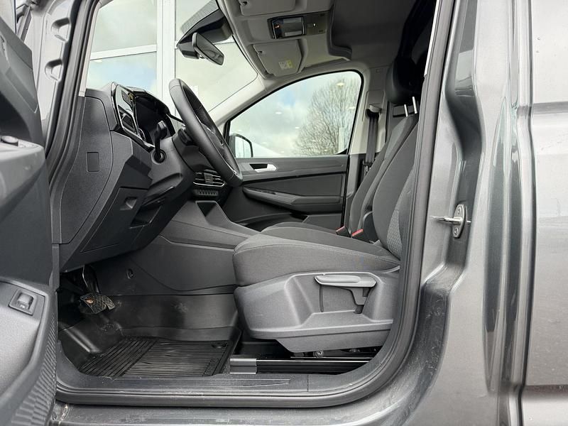Nieuw Ford Transit Limited 150 PK (110 kW) 2025 Grijs Van