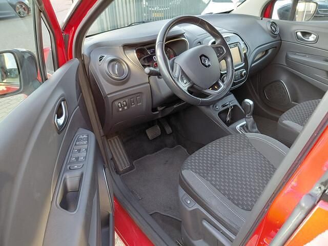 Occasion Renault Captur Intens 118 PK (86 kW) 2018 Rood SUV