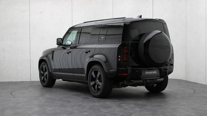 Occasion Land Rover Defender SE Dynamic 300 PK (220 kW) 2024 Zwart (metallic) SUV