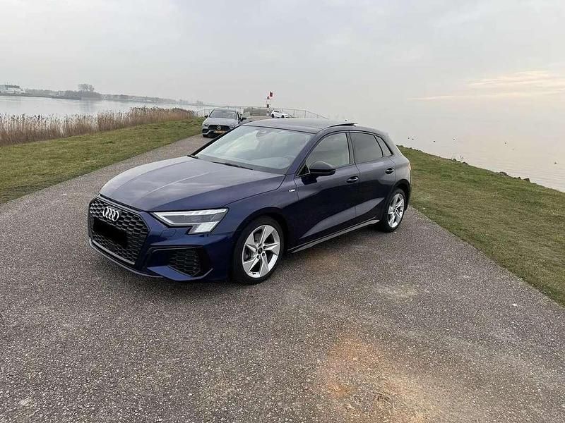Blauw Gebruikt 2022 Audi A3 Sedan | € 22.000 (Super prijs) - Afbeelding 1/4