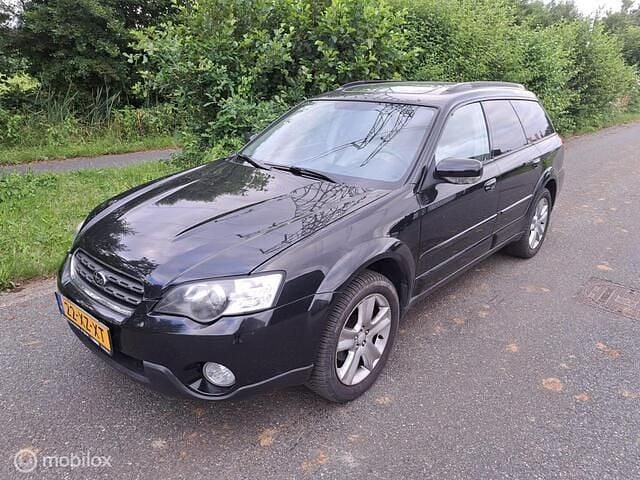 Zwart Gebruikt 2007 Subaru Legacy Stationwagen | € 3.000 - Afbeelding 1/4