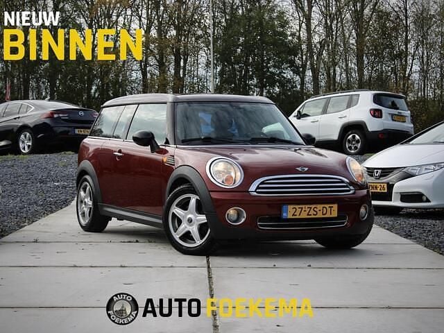 Rood (metallic) Gebruikt 2008 Mini Cooper Clubman Chili Stationwagen | € 4.490 (Goede deal) - Afbeelding 1/4