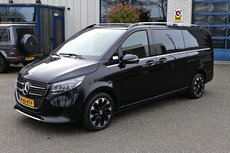 Zwart Gebruikt 2024 Mercedes V300 Avantgarde MPV | € 77.950 (Duur) - Afbeelding 1/4