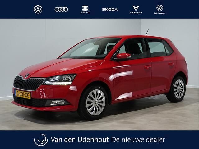 Rood Occasion 2019 Skoda Fabia Ambition Hatchback | € 12.450 (Eerlijke prijs) - Afbeelding 1/4