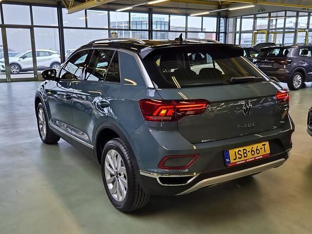 Occasion VW T-Roc Pro 150 PK (110 kW) 2023 Blauw (metallic) SUV