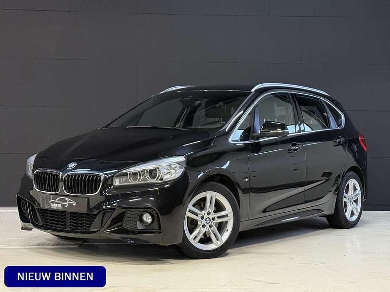 Zwart Gebruikt 2017 BMW 218 Active Tourer M Sport MPV | € 15.400 (Goede deal) - Afbeelding 1/4