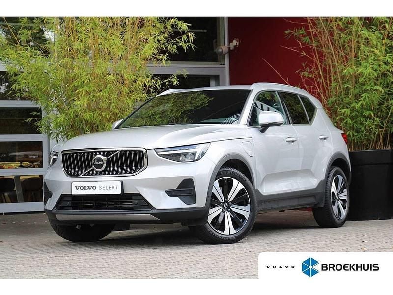 Grijs Gebruikt 2022 Volvo XC40 Core SUV | € 33.900 (Goede deal) - Afbeelding 1/4