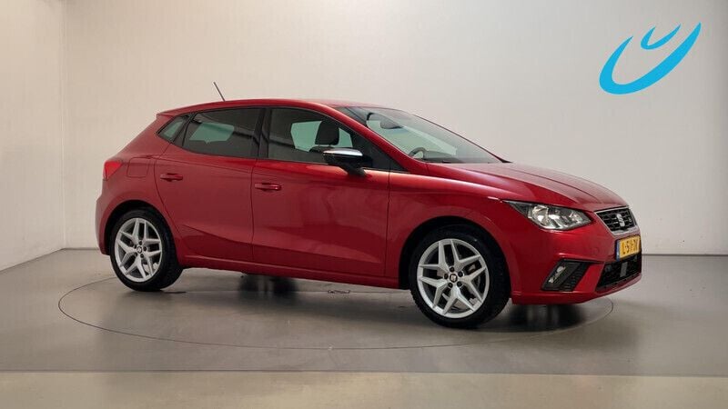 Rood Gebruikt 2021 Seat Ibiza Business Hatchback | € 14.250 (Goede deal) - Afbeelding 1/4