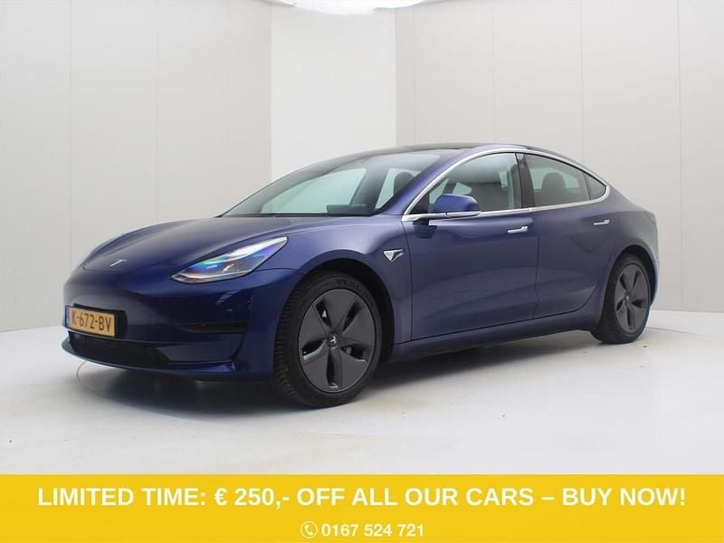 Blauw (metallic) Occasion 2020 Tesla Model 3 Standard Range Sedan | € 20.900 (Eerlijke prijs) - Afbeelding 1/4