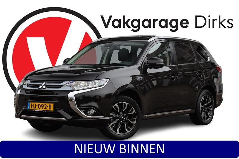 Zwart Occasion 2015 Mitsubishi Outlander P-HEV Instyle SUV | € 18.139 (Duur) - Afbeelding 1/3