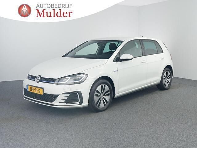 Wit Gebruikt 2020 VW Golf VIII GTE Hatchback | € 22.945 (Super prijs) - Afbeelding 1/4