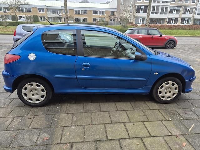 Occasion Peugeot 206 75 PK (55 kW) 2006 Blauw Hatchback