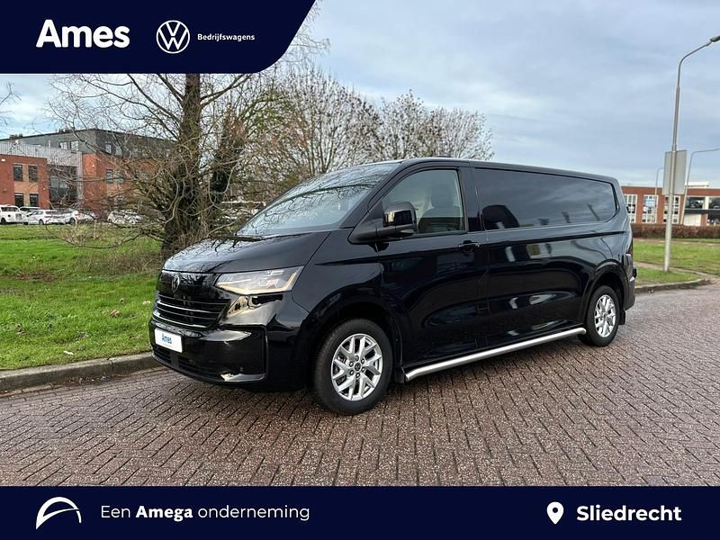 Zwart Occasion 2024 VW Transporter Van | € 52.874 - Afbeelding 1/4