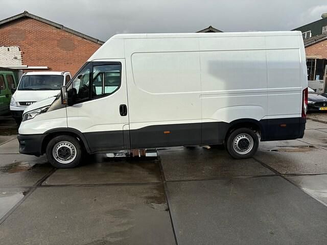 Occasion Iveco Daily 2023 Wit (parellak)