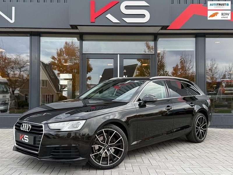 Zwart Occasion 2018 Audi A4 Proline Stationwagen | € 21.950 (Iets duurder) - Afbeelding 1/4