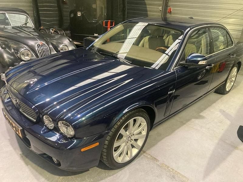 Occasion Jaguar XJ Executive 207 PK (152 kW) 2007 Blauw (metallic) Sedan