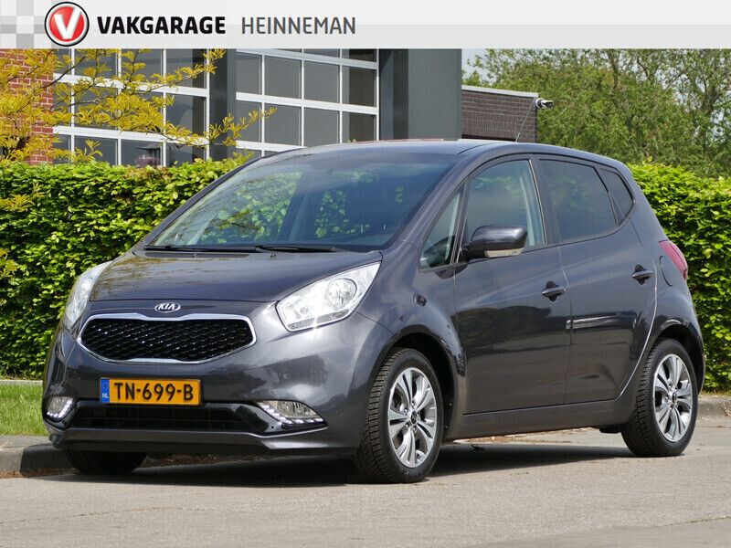 Grijs Gebruikt 2018 Kia Venga Hatchback | € 14.950 (Iets duurder) - Afbeelding 1/4
