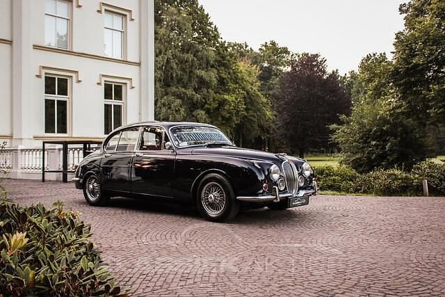 Blauw Gebruikt 1968 Jaguar MK II Sedan | € 21.450 - Afbeelding 1/4