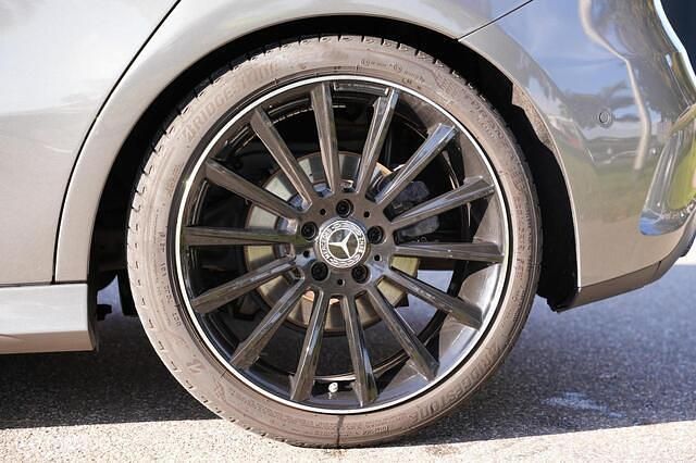 Occasion Mercedes A250 Premium Plus 225 PK (165 kW) 2018 Grijs Hatchback