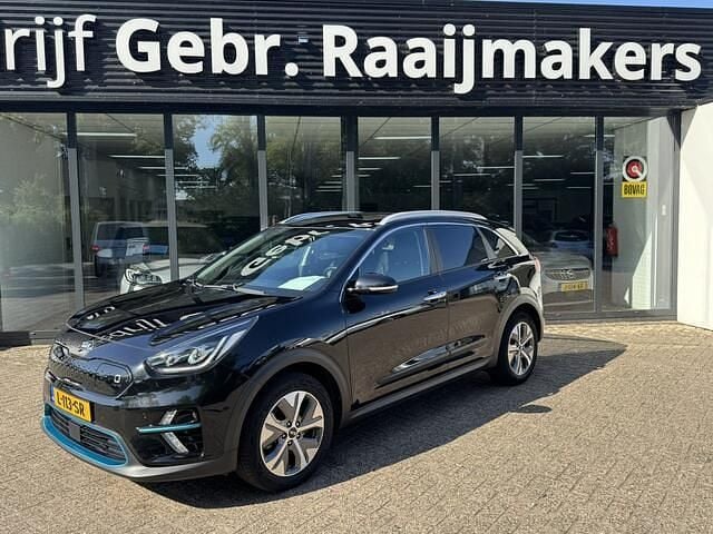 Zwart Gebruikt 2021 Kia e-Niro SUV | € 18.850 (Super prijs) - Afbeelding 1/4