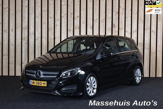 Occasion Mercedes B180 Business 123 PK (90 kW) 2018 Zwart (metallic) MPV