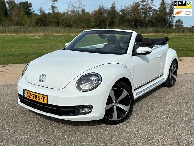 Wit Gebruikt 2015 VW Beetle Cup Cabriolet | € 18.950 (Eerlijke prijs) - Afbeelding 1/4