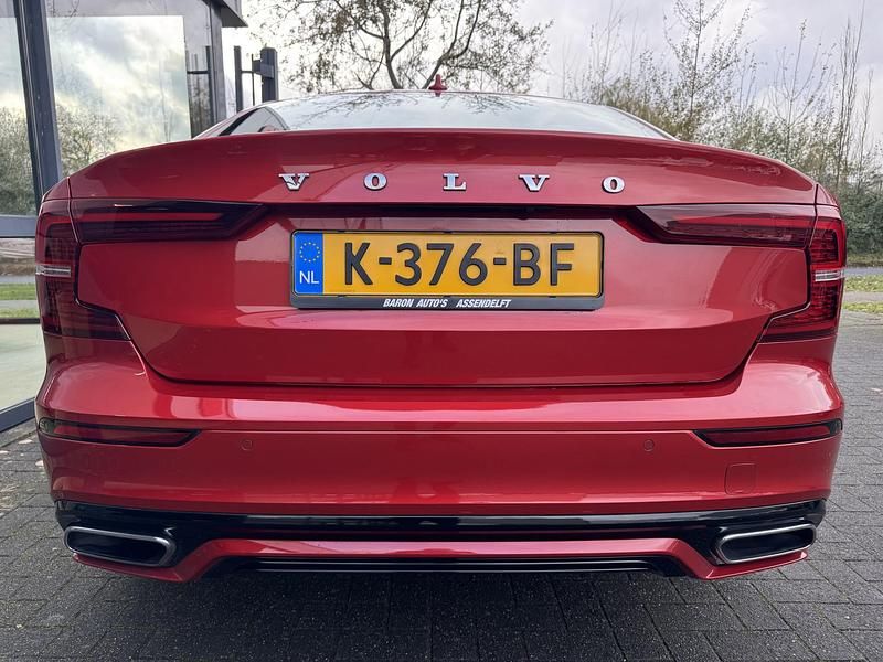 Occasion Volvo S60 R-Design 2020 Oranje (metallic) Sedan