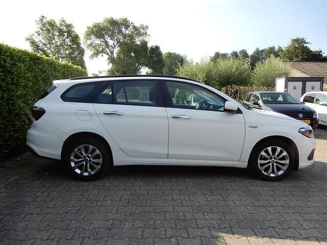 Occasion Fiat Tipo Pop Star 95 PK (69 kW) 2018 Wit Stationwagen