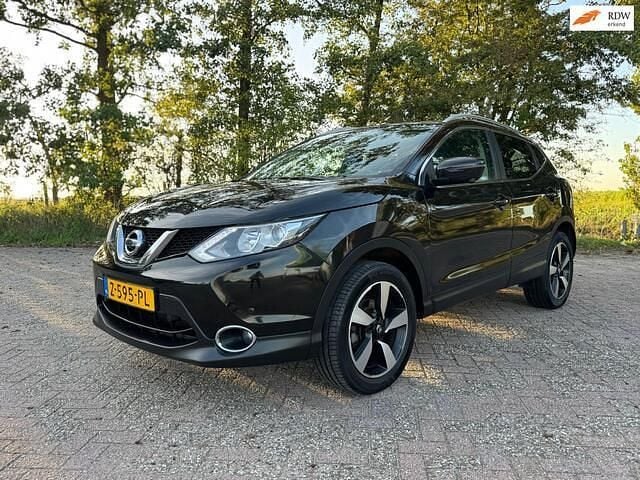 Zwart Gebruikt 2017 Nissan Qashqai N-Vision SUV | € 11.999 (Super prijs) - Afbeelding 1/4