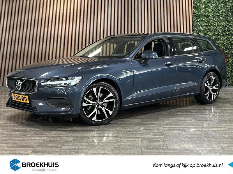 Blauw Gebruikt 2024 Volvo V60 Stationwagen | € 35.400 (Super prijs) - Afbeelding 1/4