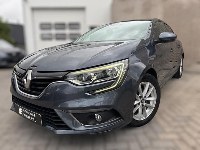 Grijs Gebruikt 2016 Renault Mégane IV Zen Hatchback | € 9.950 (Iets duurder) - Afbeelding 1/4