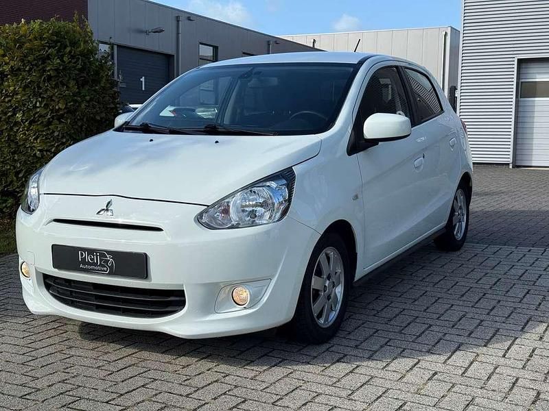Wit Gebruikt 2015 Mitsubishi Space Star Hatchback | € 3.349 (Eerlijke prijs) - Afbeelding 1/4