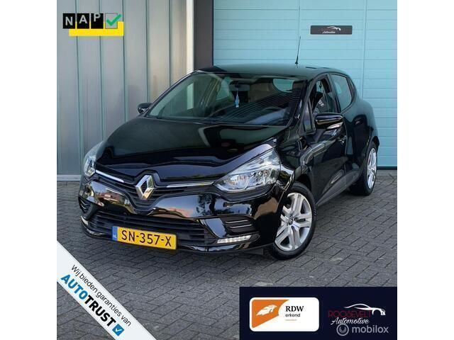 Zwart Gebruikt 2018 Renault Clio IV Zen Hatchback | € 8.950 (Eerlijke prijs) - Afbeelding 1/4