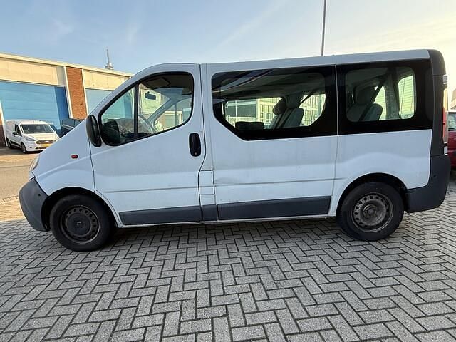Occasion Opel Vivaro 135 PK (99 kW) 2006 Wit MPV