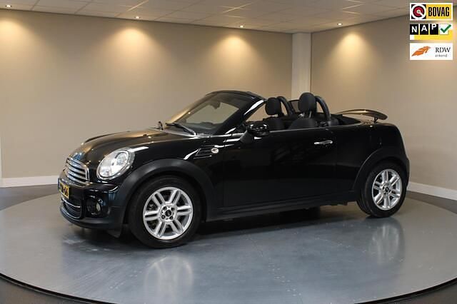 Zwart (metallic) Occasion 2013 Mini Cooper Cabriolet Chili Cabriolet | € 9.940 (Eerlijke prijs) - Afbeelding 1/4