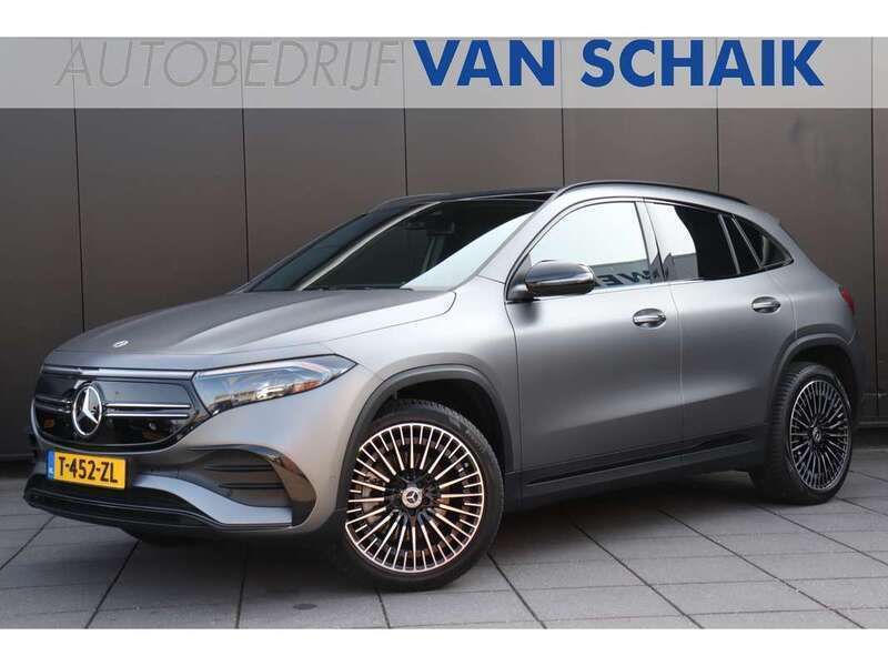 Grijs Gebruikt 2023 Mercedes EQA250 Sport Edition SUV | € 38.777 (Eerlijke prijs) - Afbeelding 1/4