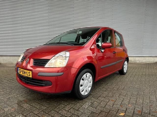 Rood Gebruikt 2007 Renault Modus MPV | € 1.350 (Eerlijke prijs) - Afbeelding 1/4