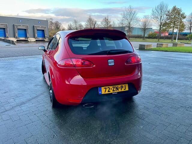 Occasion Seat Leon CUPRA 241 PK (177 kW) 2008 Rood MPV
