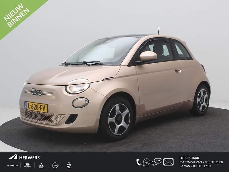 Rose gold Gebruikt 2021 Fiat 500e Passion Hatchback | € 16.485 (Eerlijke prijs) - Afbeelding 1/4
